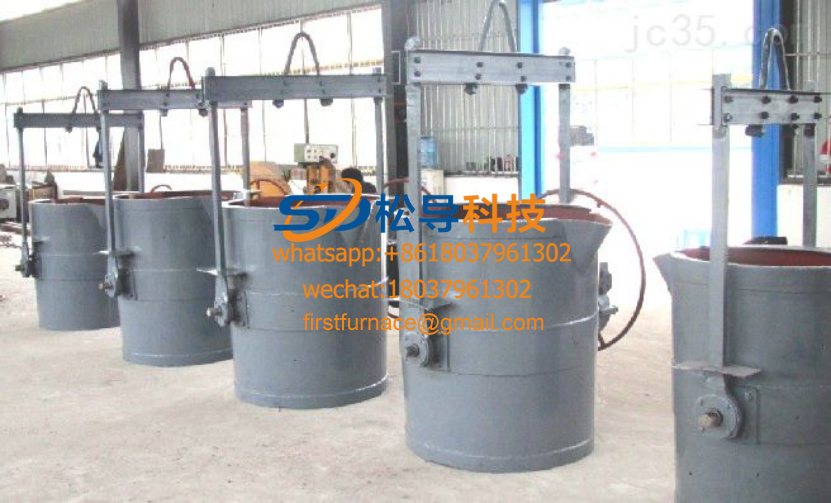 Steel ladle  for induction furnace